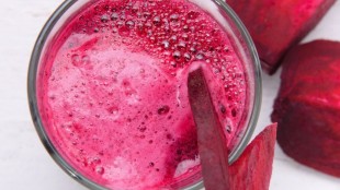 Healthy smoothies from Red beet
